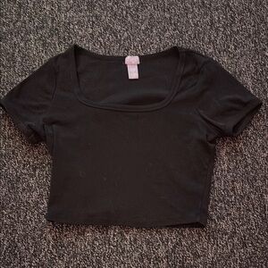 Black Cropped T-Shirt